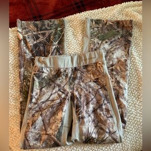 RealTree women’s hunting yoga style pants Small